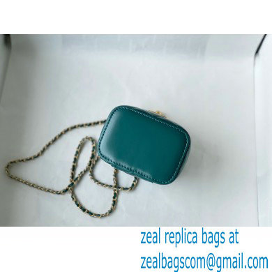 chanel Calfskin  &  Gold-Tone Metal GREEN SMALL VANITY WITH CHAIN ap2292